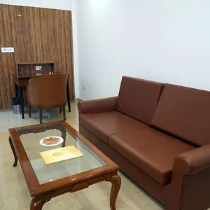 Hotel The Lohmod - Near Delhi Airport, New Delhi