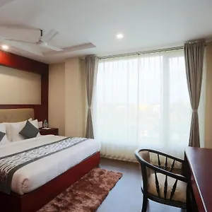 Hotel Luxury Delhi Airport, New Delhi