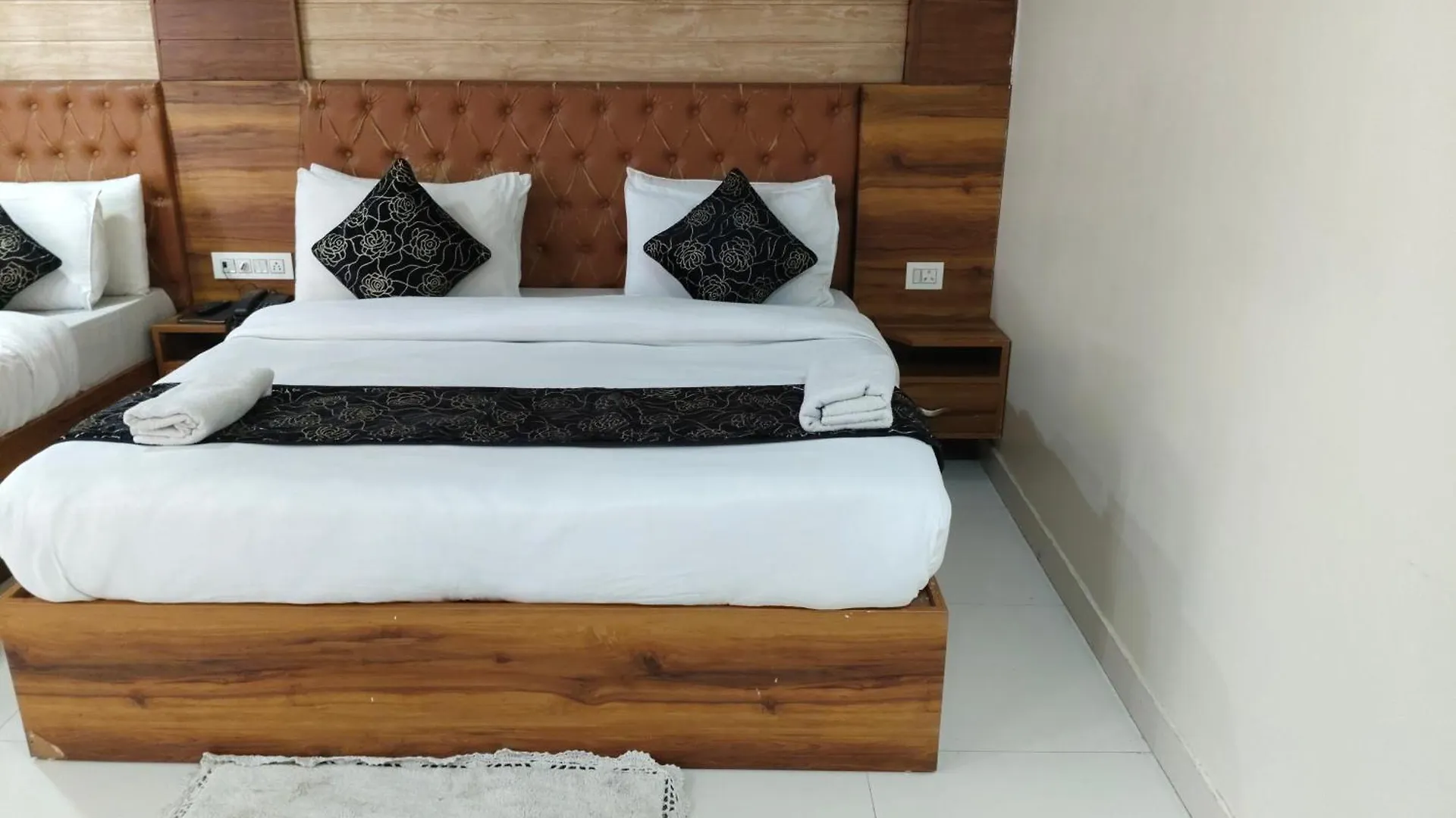 Hotel The Grand Paramont Delhi Airport New Delhi